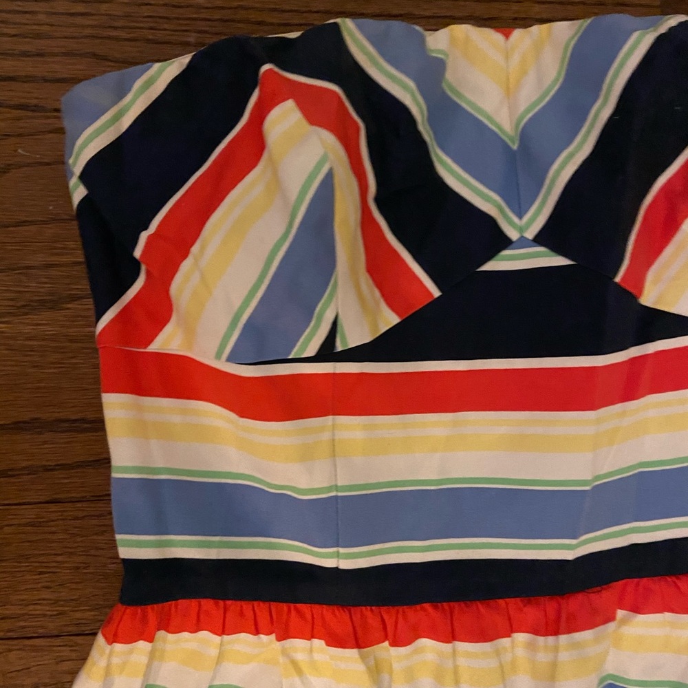 women’s mini strapless dress